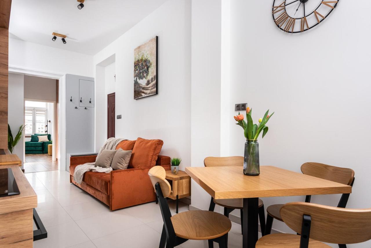 Premium Splendid Old Town Suites - By Upstairs Красков Екстериор снимка